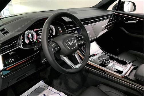 2025 Audi Q7 55 Prestige