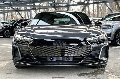 2022 Audi e-tron GT Prestige