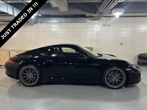 2017 Porsche 911 Carrera