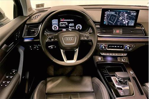 2022 Audi Q5 45 S line Prestige