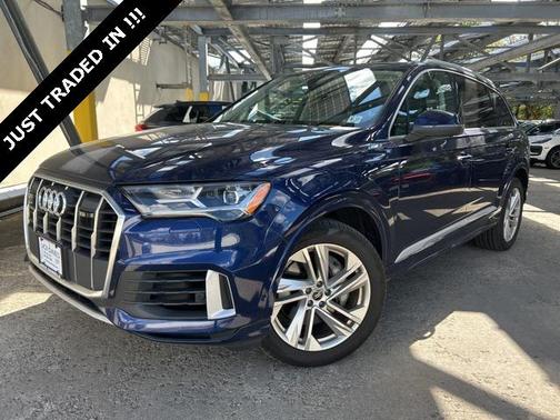 2022 Audi Q7 55 Premium Plus