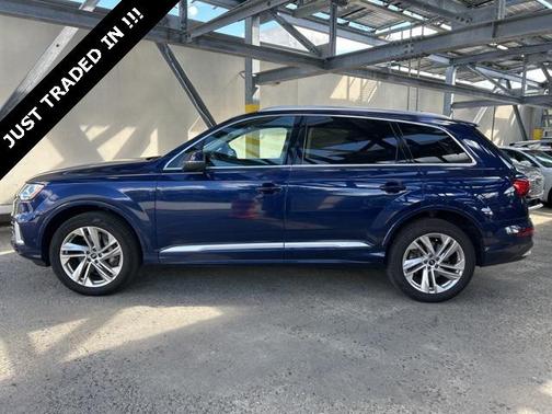 2022 Audi Q7 55 Premium Plus