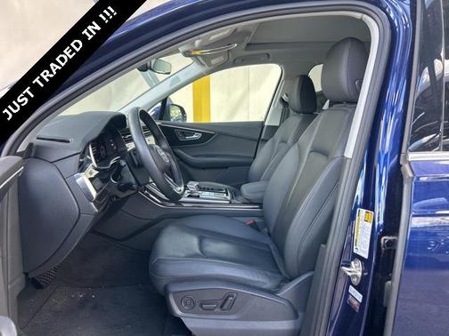 2022 Audi Q7 55 Premium Plus