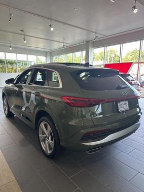 2025 Audi Q5 Premium Plus