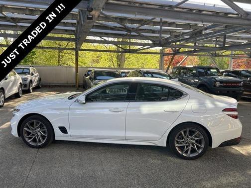 2022 Genesis G70 2.0T AWD