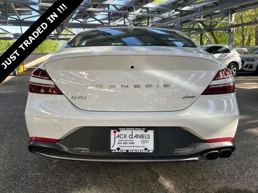 2022 Genesis G70 2.0T AWD