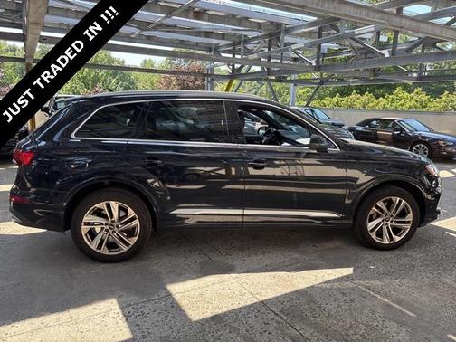 2021 Audi Q7 55 Premium Plus
