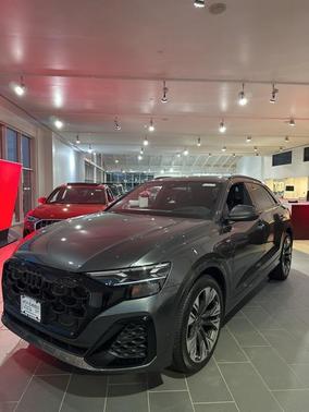 2025 Audi Q8 55 Prestige