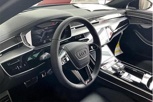 2025 Audi S8 4.0T