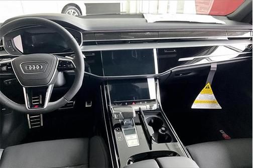 2025 Audi S8 4.0T