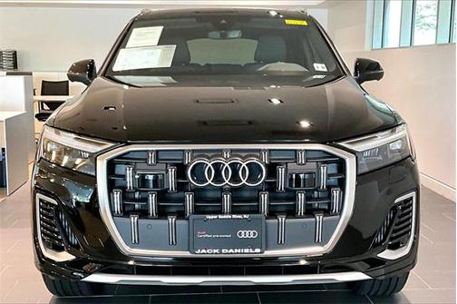 2025 Audi Q7 Premium 55 TFSI quattro Tiptronic