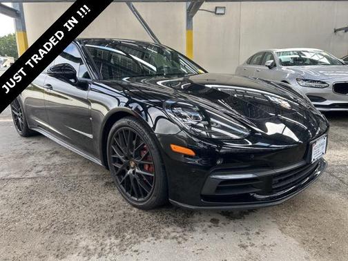 2019 Porsche Panamera 4