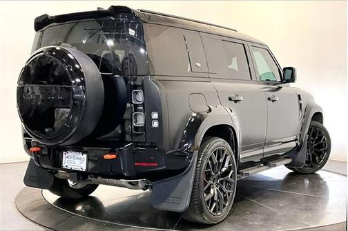 2024 Land Rover Defender 110 P400 X