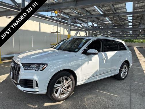 2023 Audi Q7 55 Premium Plus