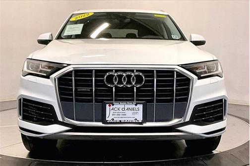 2022 Audi Q7 55 Premium