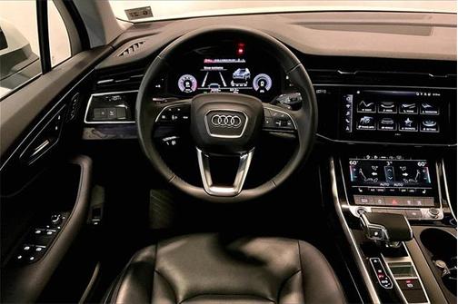 2022 Audi Q7 55 Premium