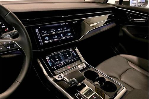 2022 Audi Q7 55 Premium