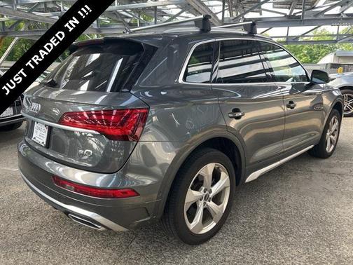 2022 Audi Q5 45 S line Prestige