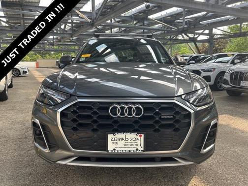 2022 Audi Q5 45 S line Prestige