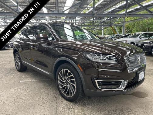 2019 Lincoln Nautilus Reserve
