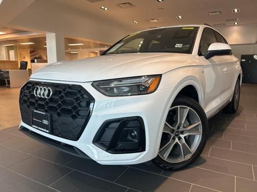 2025 Audi Q5 45 S line Premium