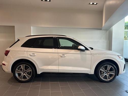 2025 Audi Q5 45 S line Premium