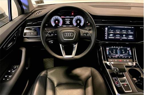 2022 Audi Q7 45 Premium