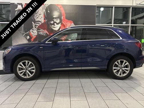2023 Audi Q3 Premium 45 TFSI S line quattro Tiptronic