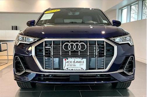 2024 Audi Q3 Premium 45 TFSI S line quattro Tiptronic