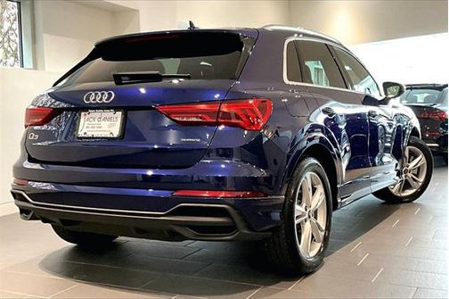 2024 Audi Q3 Premium 45 TFSI S line quattro Tiptronic