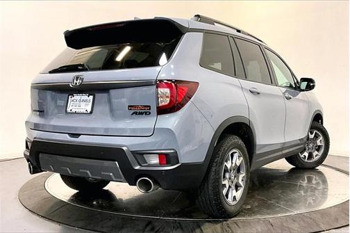 2022 Honda Passport AWD TrailSport