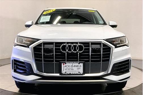 2024 Audi Q7 45 Premium
