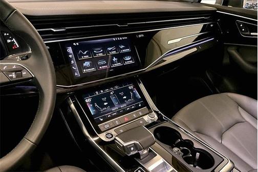 2024 Audi Q7 45 Premium