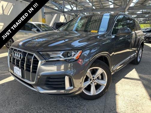 2023 Audi Q7 45 Premium Plus
