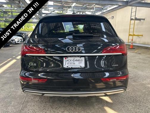 2022 Audi Q5 40 Premium Plus