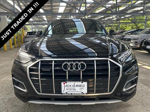 2022 Audi Q5 40 Premium Plus