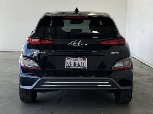 2023 Hyundai KONA EV SE
