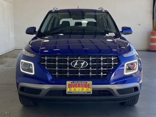 2024 Hyundai VENUE Limited