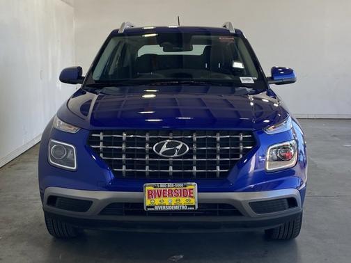 2024 Hyundai VENUE SEL