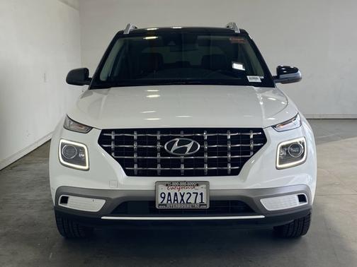 2022 Hyundai VENUE Limited