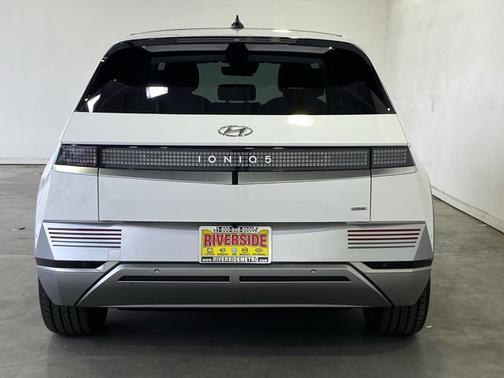 2022 Hyundai IONIQ 5 Limited