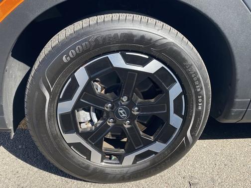 2025 Hyundai SANTA FE SE