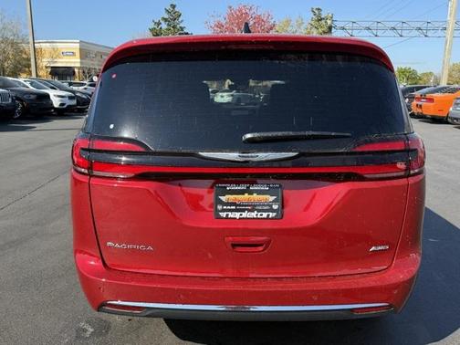 2025 Chrysler Pacifica L