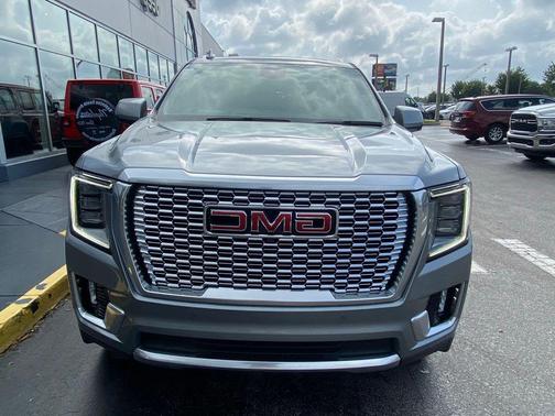 Sterling Metallic 2024 GMC Yukon XL Denali