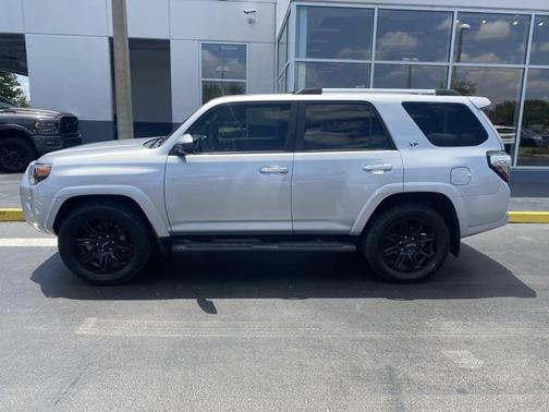 2022 Toyota 4Runner SR5
