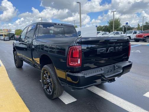 2025 RAM 2500 Big Horn Crew Cab 4x4 6'4' Box