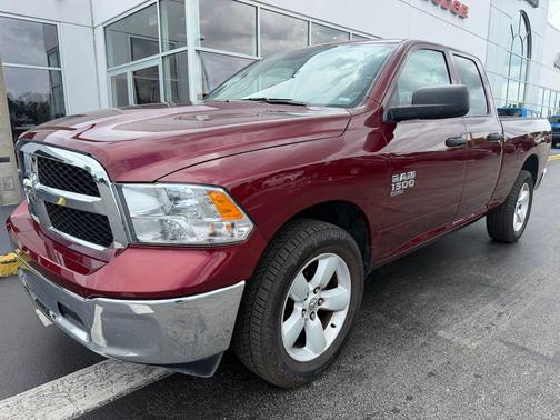 Delmonico Red Pearlcoat 2024 RAM 1500 Classic SLT