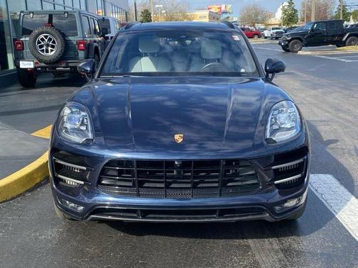 2018 Porsche Macan Turbo