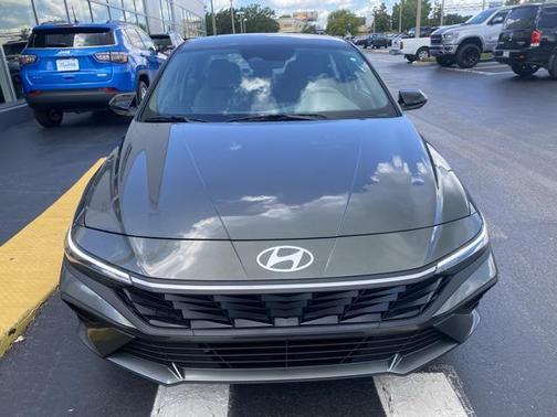2025 Hyundai ELANTRA Sport