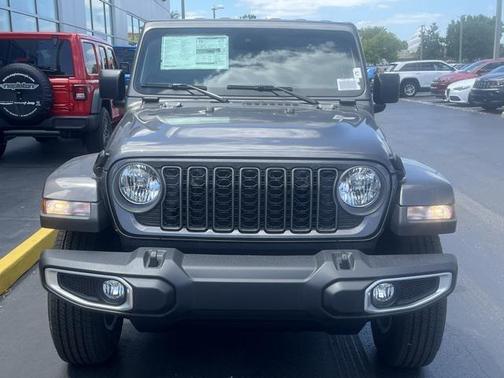 2025 Jeep Gladiator Sport S